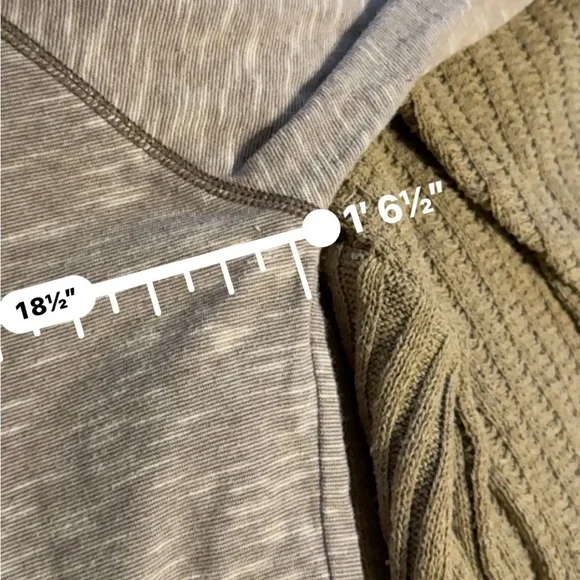 𝐄𝐃𝐃𝐈𝐄 𝐁𝐀𝐔𝐄𝐑 𝐁𝐑𝐎𝐖𝐍 𝐖𝐇𝐈𝐓𝐄 𝐂𝐎𝐖𝐋 𝐍𝐄𝐂𝐊 𝐎𝐔𝐓𝐃𝐎𝐎𝐑 𝐒𝐖𝐄𝐀𝐓𝐒𝐇𝐈𝐑𝐓 - Picture 5 of 6